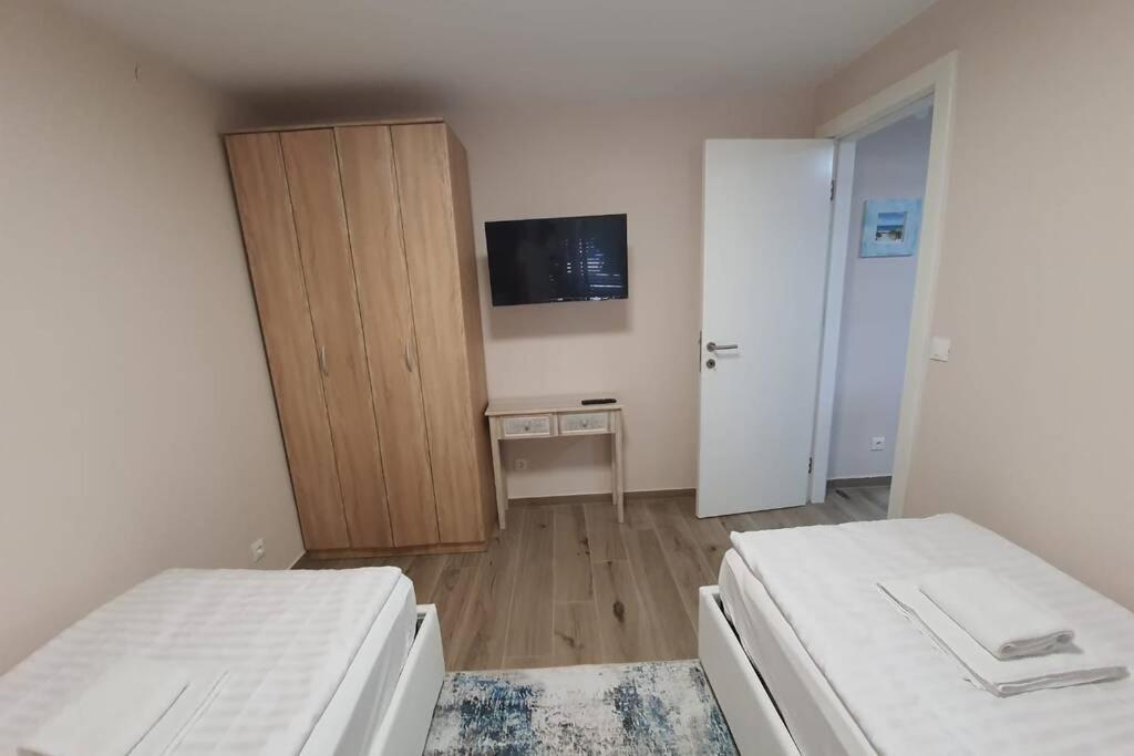 Apartment Punta Skala Villa Valentina Петрчане Екстер'єр фото