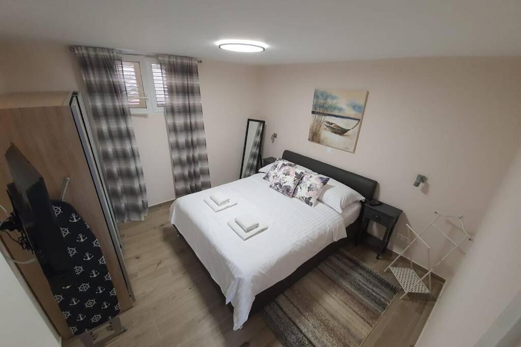 Apartment Punta Skala Villa Valentina Петрчане Екстер'єр фото